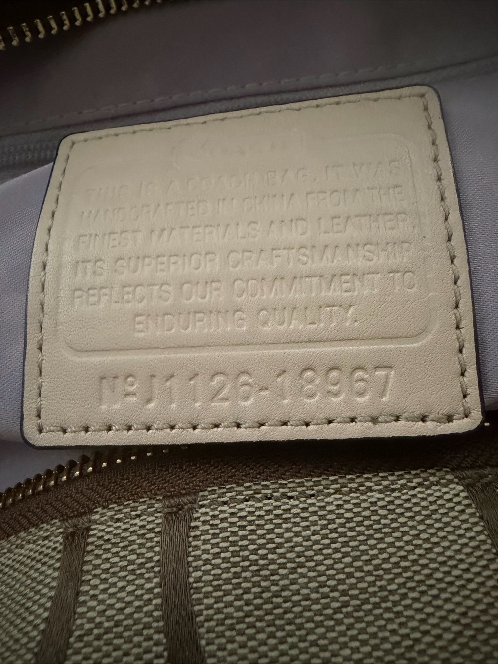 Coach Kelsey Sig Canvas Tote & Hamptons Sig Wallet 11x15 - Picture 16 of 16
